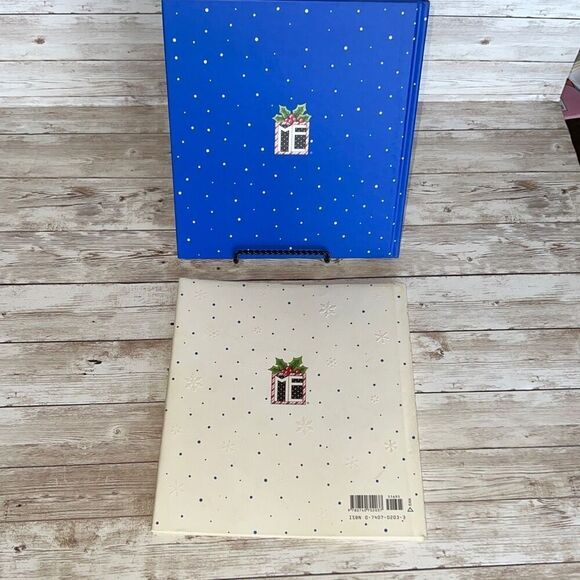 MARY ENGELBREIT A Very Mary CHRISTMAS HC Book w/jacket Collection of Holiday Art - Picture 8 of 15